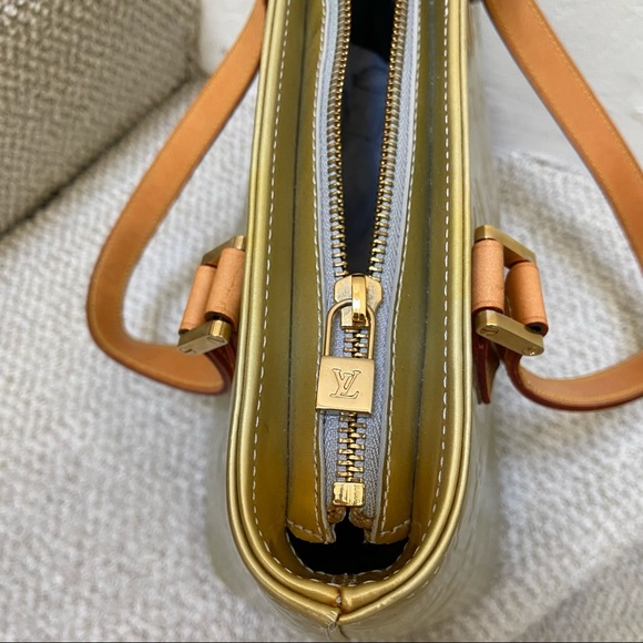 Louis Vuitton Monogram Vernis Houston Tote Bag - Picture 10 of 15